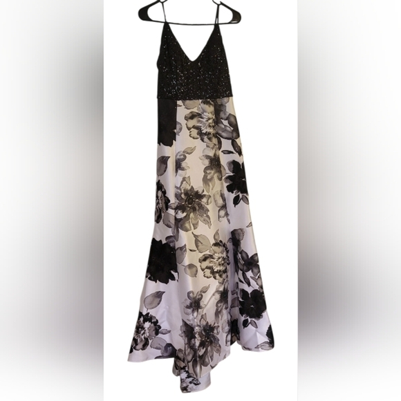 Marina Sequin and Printed Mermaid Gown - Picture 3 of 8